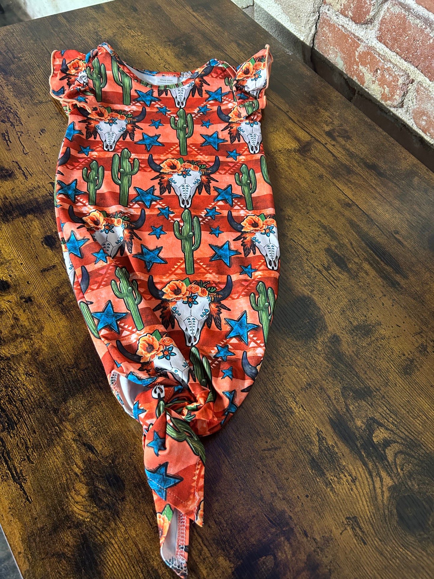 Wild cactus skull one size gown