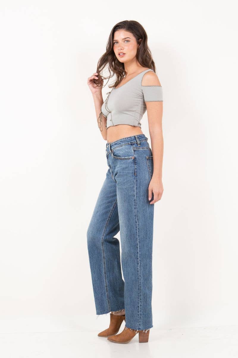 DUAL ACCENT CROSSOVER CUFF DETAILING STRAIGHT LEG JEANS