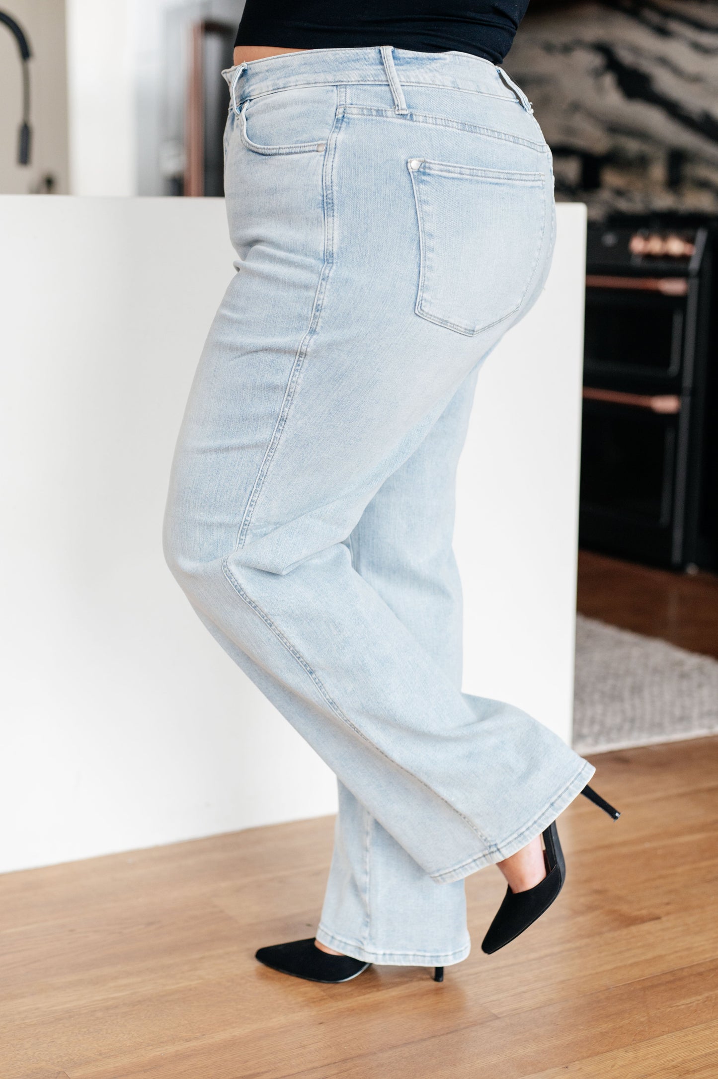 Brooke High Rise Control Top Vintage Wash Straight Jeans - ONLINE EXCLUSIVE!