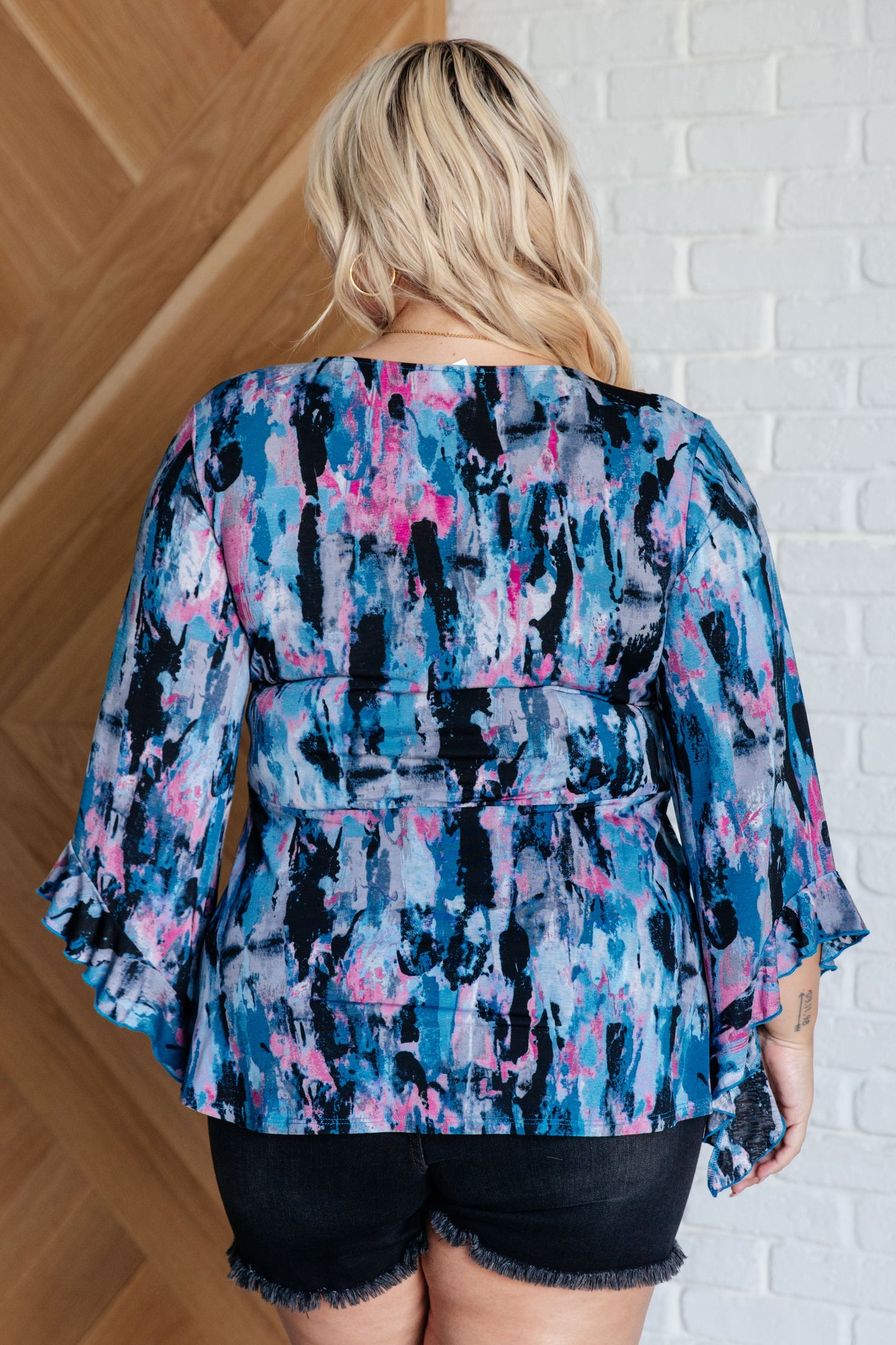 Have it All Angel Sleeve Top in Abstract Magenta - ONLINE EXCLUSIVE!