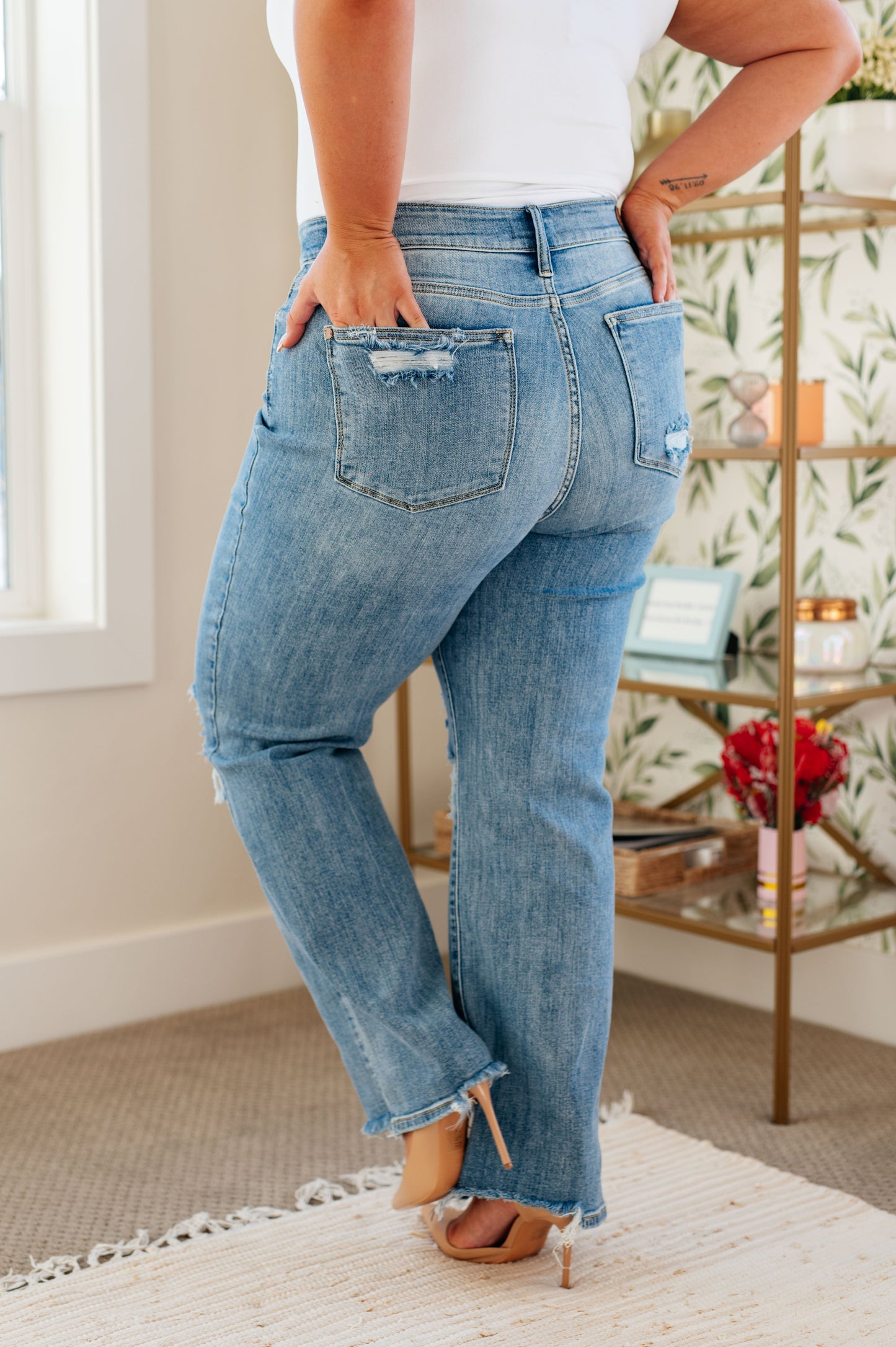 Rose High Rise 90's Straight Jeans in Light Wash - ONLINE EXCLUSIVE!