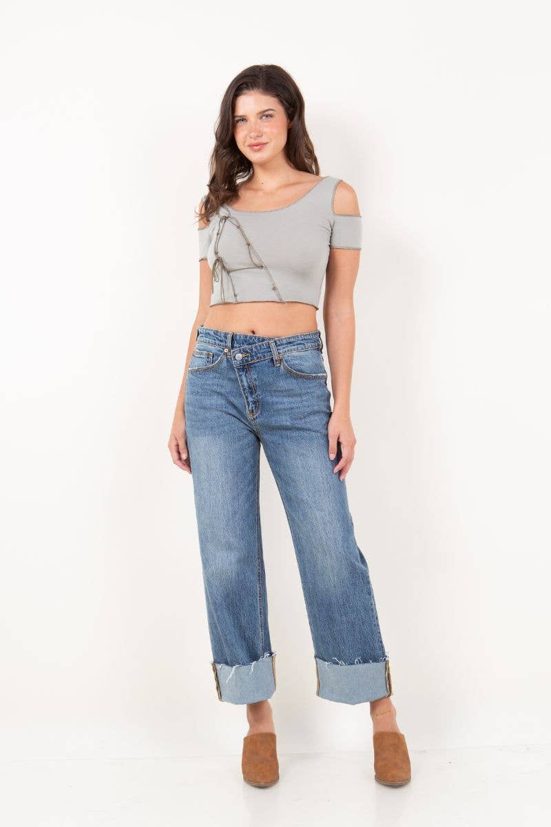 DUAL ACCENT CROSSOVER CUFF DETAILING STRAIGHT LEG JEANS