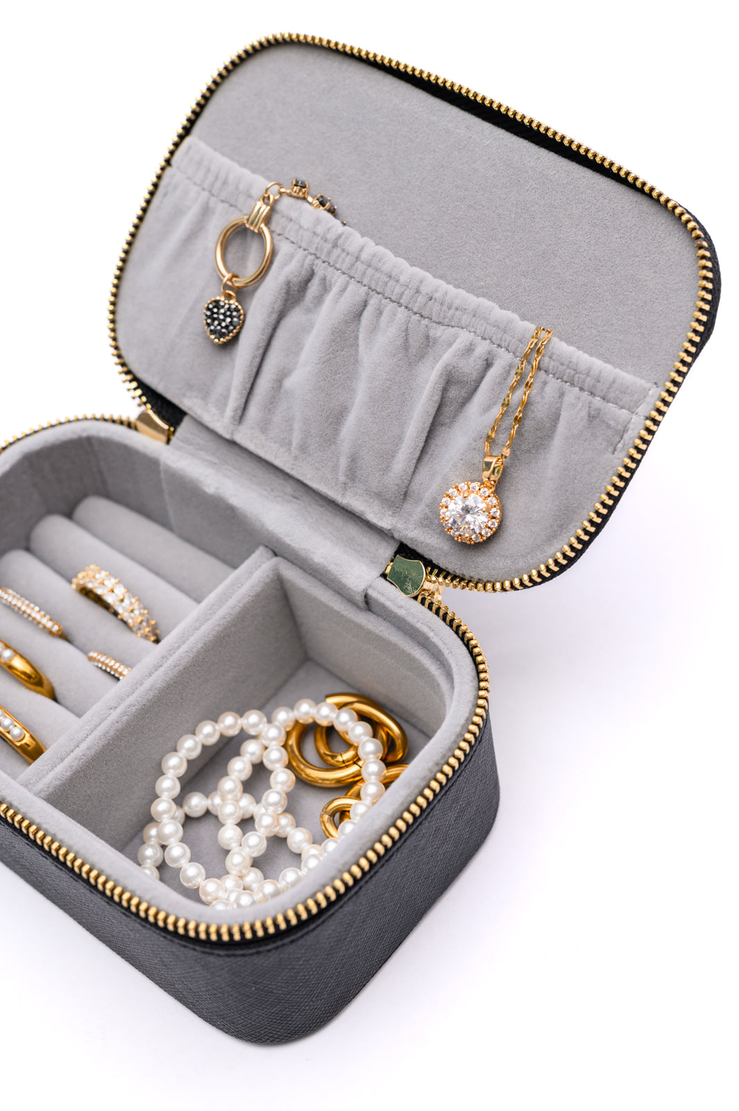 Travel Jewelry Case in Black - ONLINE EXCLUSIVE!